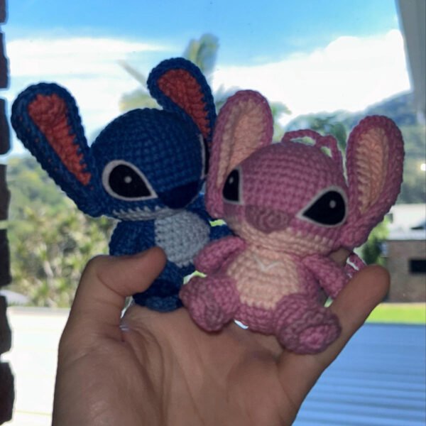 1 Kézzel készített horgolt kék rajzfilmes lény plüss kulcstartó