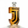 1 Juventus FC által ihletett whiskykarafa – luxus minőségű, kézzel készített kristályüveg palack, amely ideális whiskyhez, bourbonhöz, konyakhoz vagy skót whiskyhez