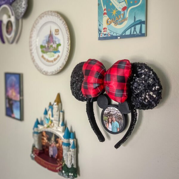 Disney ihlette egérfül-tartó képkeret – mutasd meg a füleidet egy aranyos képkereten
