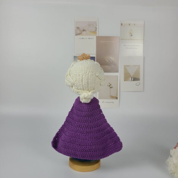 Jégkirálynő hercegnő horgolt baba – kézzel készített hercegnős plüss figura, gyönyörű lánybaba, tökéletes karácsonyi ajándék testvérnek, ünnepi ajándék