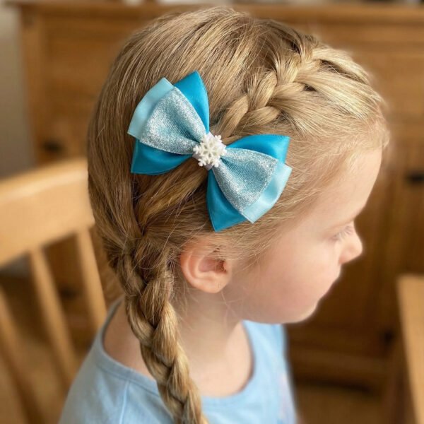 Mesebeli hercegnők által ihletett hajmasnik | Rajzfilmes stílusú masnik | 4 hüvelykes masni