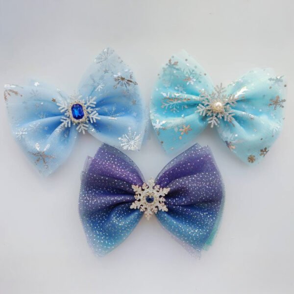 Jégkirálynő hercegnő ihlette hajcsat – csillogó glitteres hópehely, nagy 5” masni, hajklipsz lányoknak, babáknak és totyogóknak, születésnapi parti ajándék